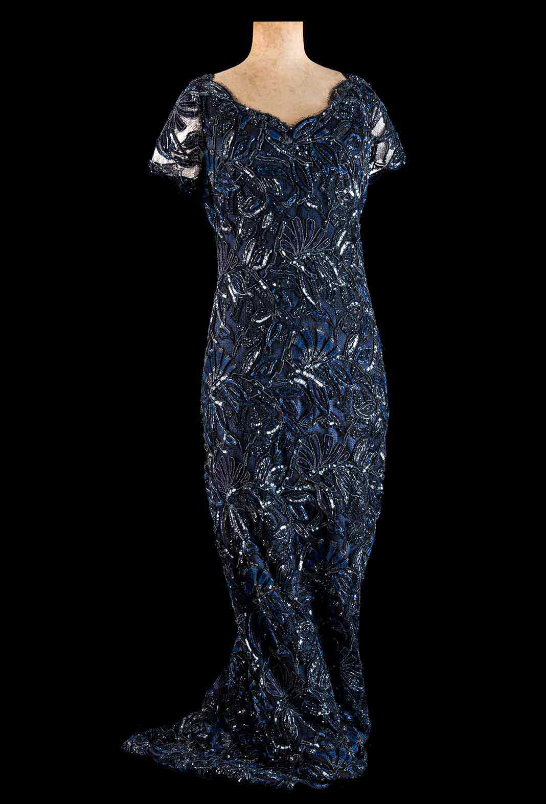 PALAIS ROYAL ! Valérie Lemercier. 2005. Reine Eugénia / Catherine Deneuve