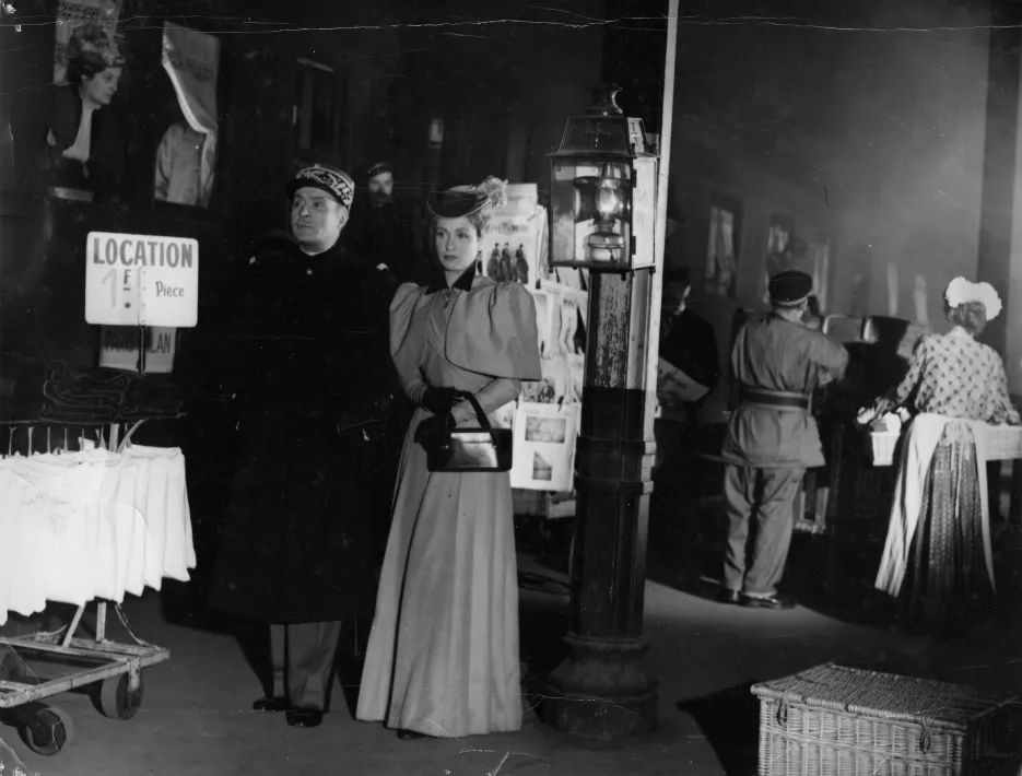 MADAME DE... - Still