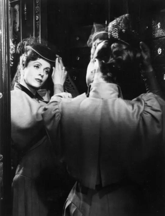 MADAME DE... - Still