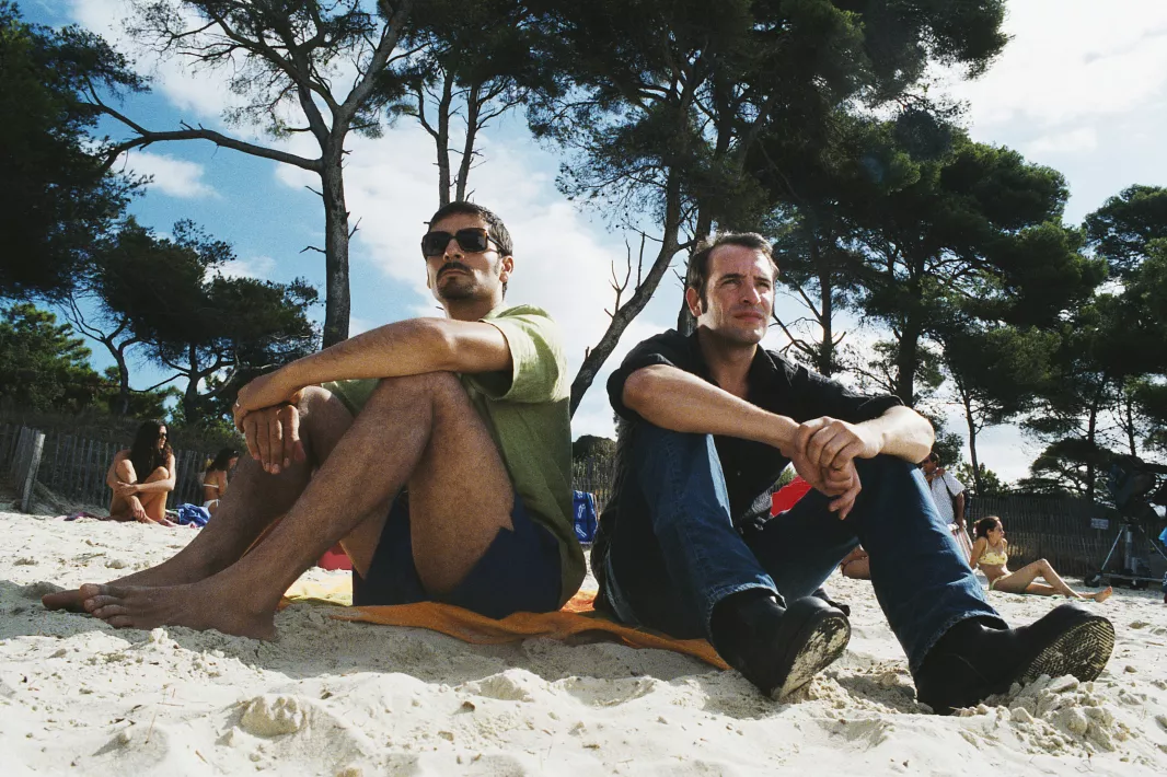 MY PARTNER'S WIFE - Still of Jean Dujardin & Pascal ElbĂ©