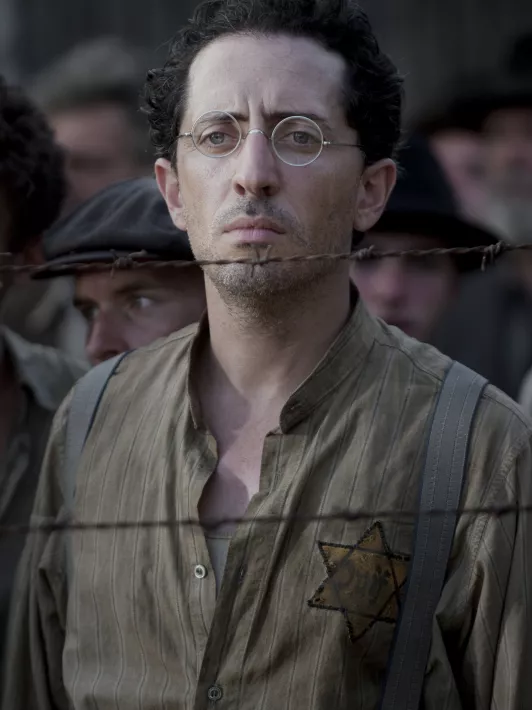 THE ROUND UP - Still of Gad Elmaleh