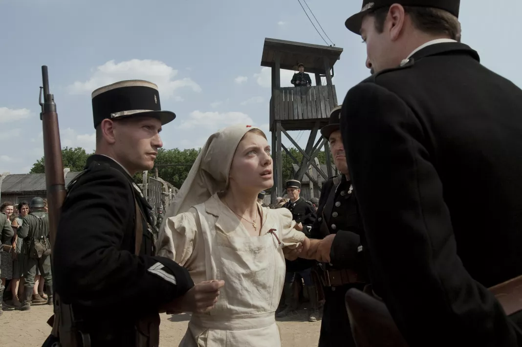 THE ROUND UP - Still of Melanie Laurent