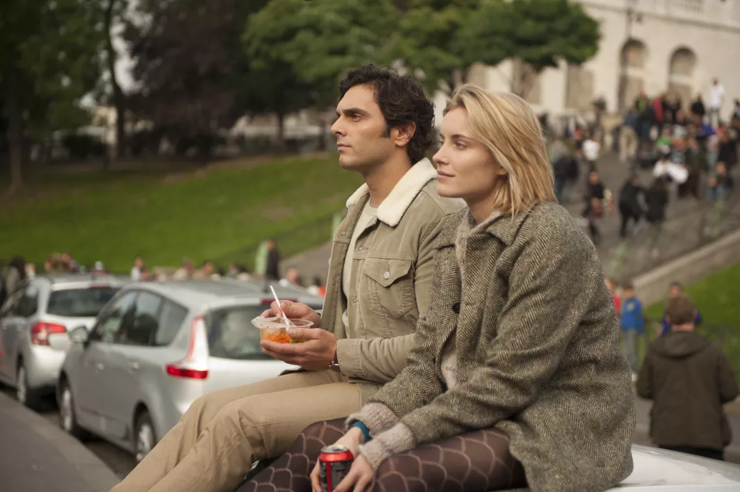 I KISSED A GIRL - Stills