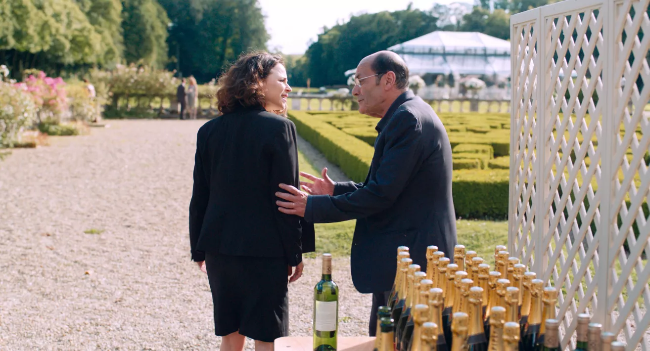 LE SENS DE LA FĂTE - Stills