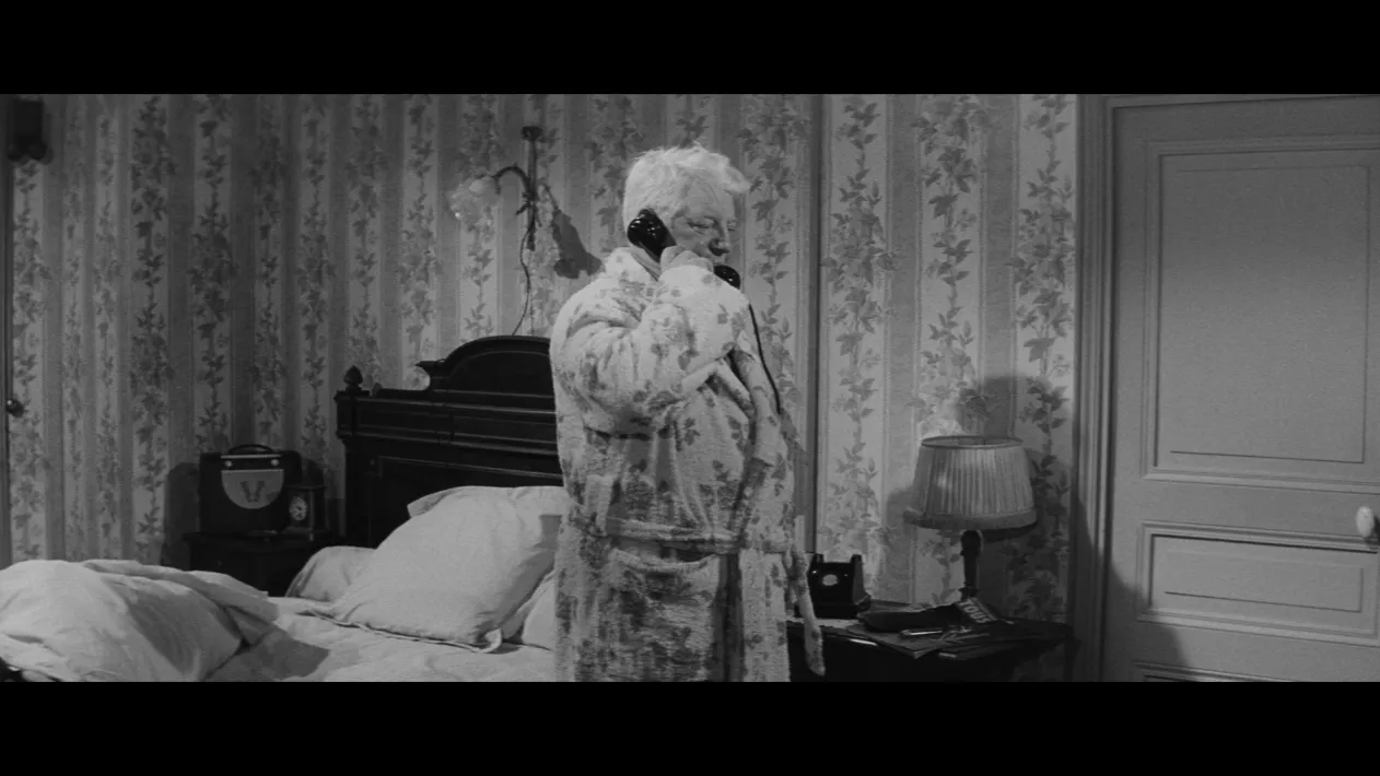 THE GENTLEMAN FROM EPSOM - Stills