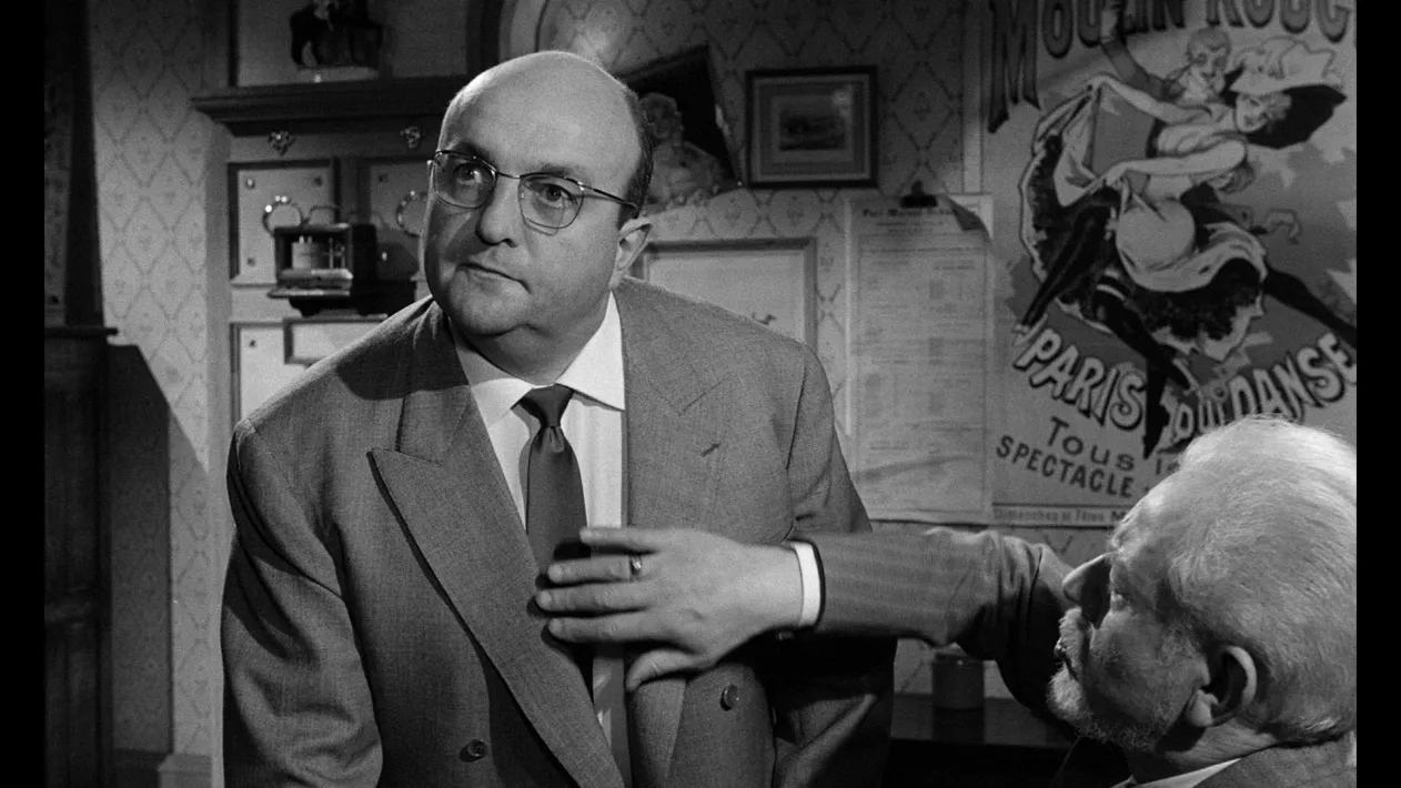 THE CONTERFEITERS OF PARIS - Stills
