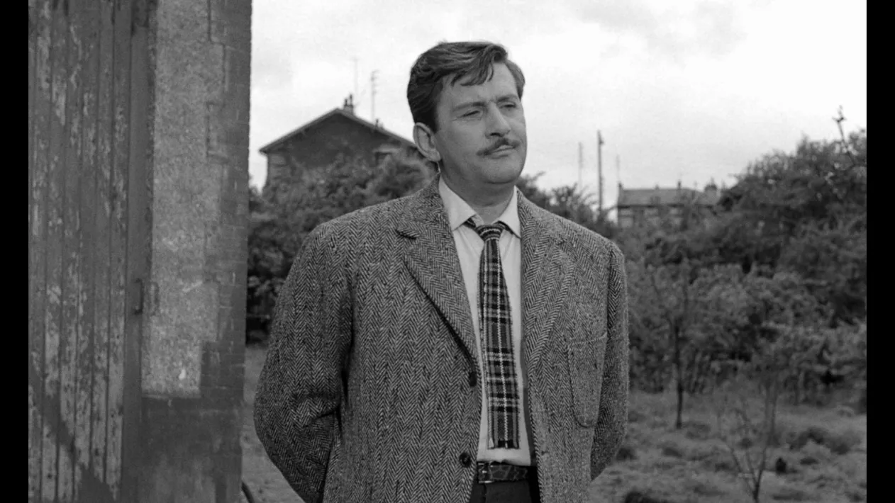 THE CONTERFEITERS OF PARIS - Stills