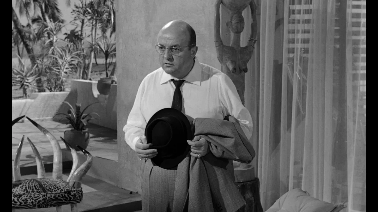 THE CONTERFEITERS OF PARIS - Stills