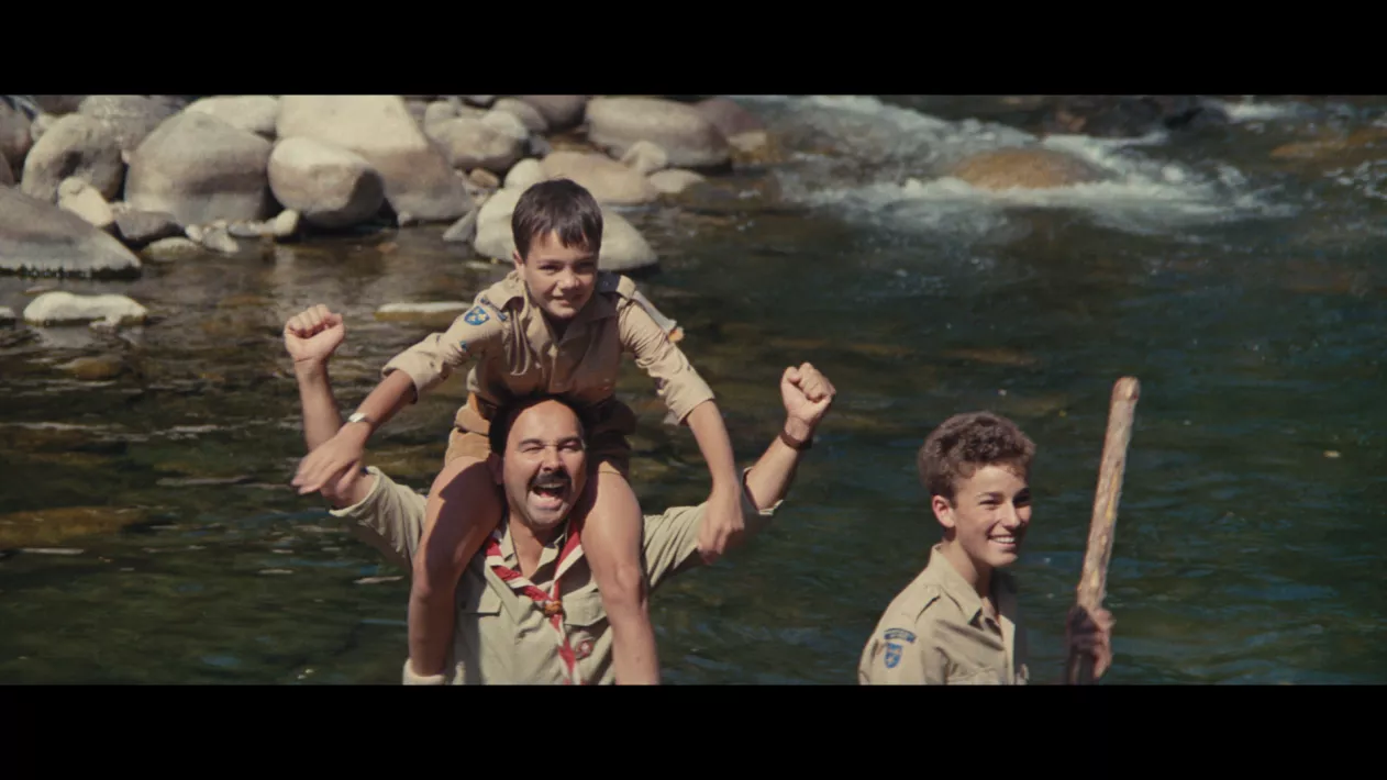 SCOUT TOUJOURS - Still