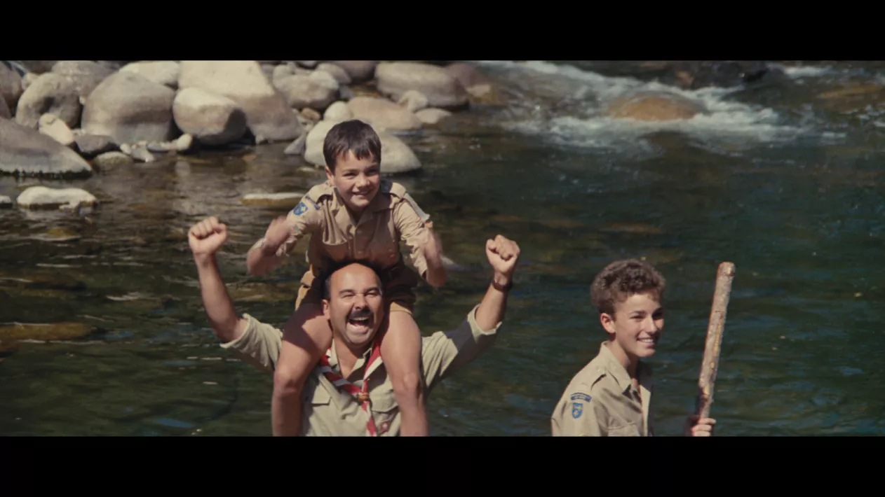 SCOUT TOUJOURS - Still