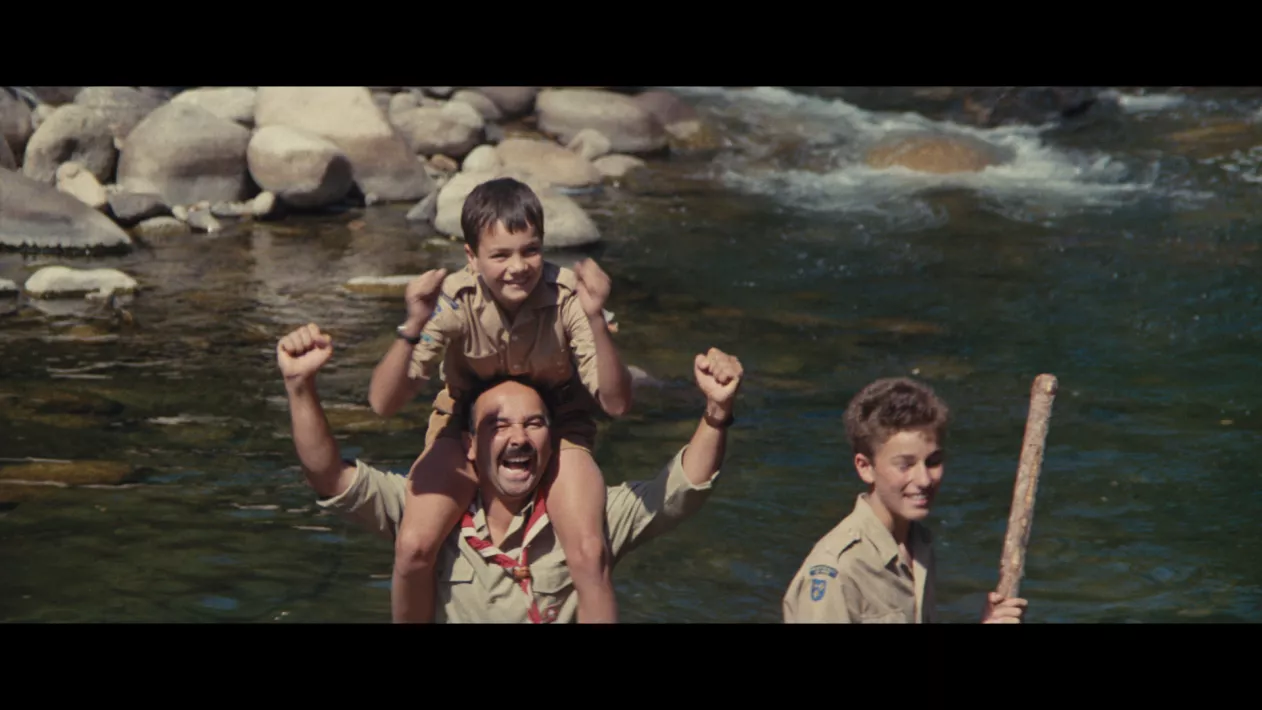 SCOUT TOUJOURS - Still