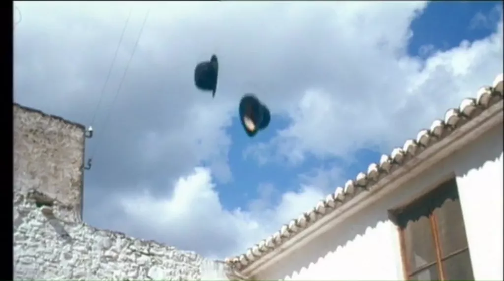 TINTIN AND THE BLUE ORANGES - Still