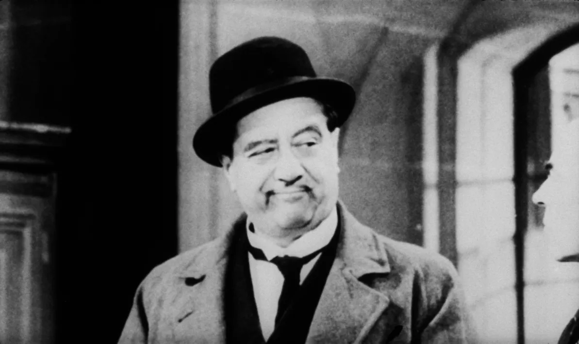 STRANGERS IN THE HOUSE - Still