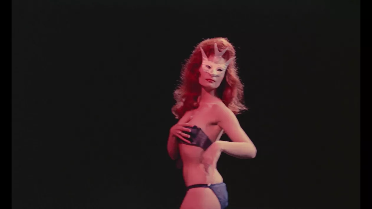 PARIS SECRET - Stills