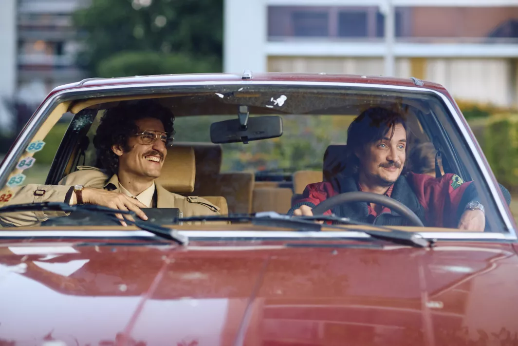 JUSTE UNE ILLUSION - Photos Presse