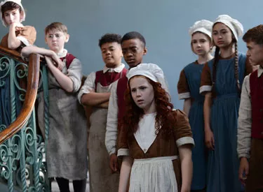HETTY FEATHER S1 - Mobile