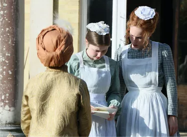 HETTY FEATHER S5 - Mobile