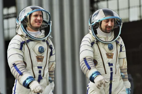 A TICKET TO OUTER SPACE - Still of Guillaume Canet & Kad