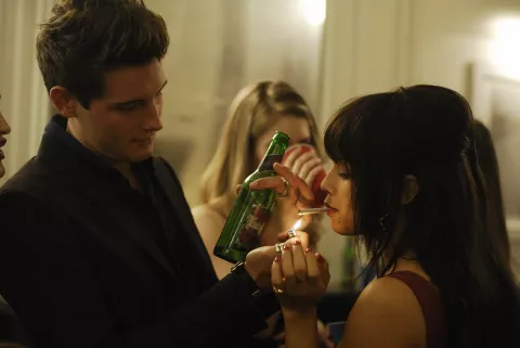 TWELVE - Still of Nico Tortorella & Zoe Kravitz