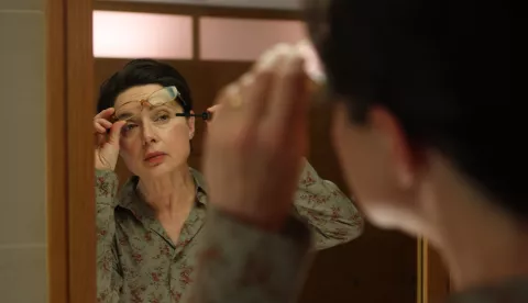 LATE BLOOMERS - Still of Isabella Rossellini Kate Ashfield