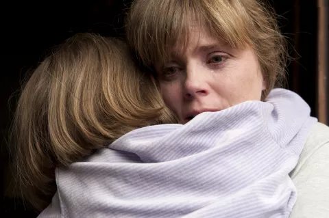 THE DANDELIONS - Still of Isabelle Carre