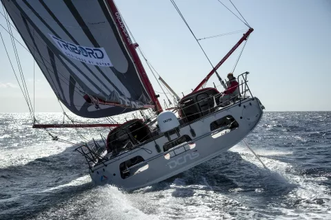 EN SOLITAIRE - Jeu Presse France