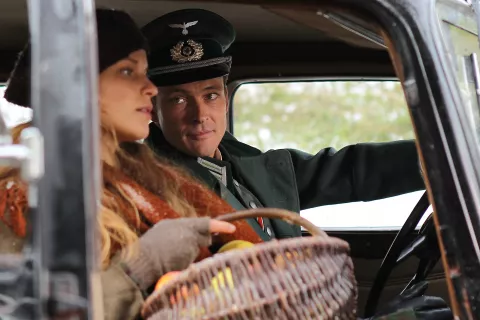 BELLE ET SEBASTIEN Jeu Presse (Margaux Chatelier & Andreas Pietschmann)