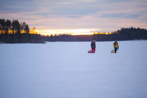 I KISSED A GIRL - Still