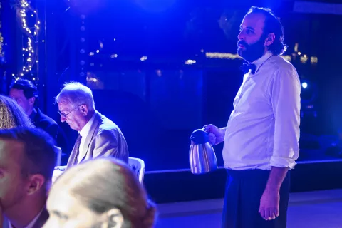 LE SENS DE LA FĂTE - Stills