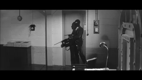 THE BIG SNATCH - Still