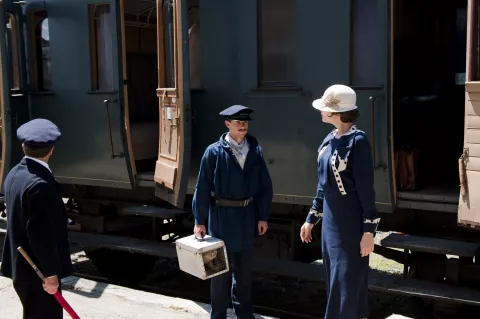 BEHIND THE WALLS - Still