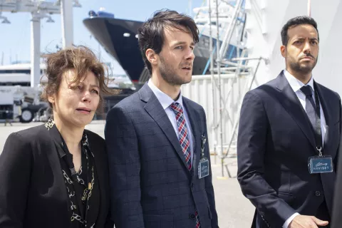 NATURAL BORN LIAR - Still