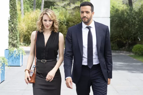 NATURAL BORN LIAR - Still