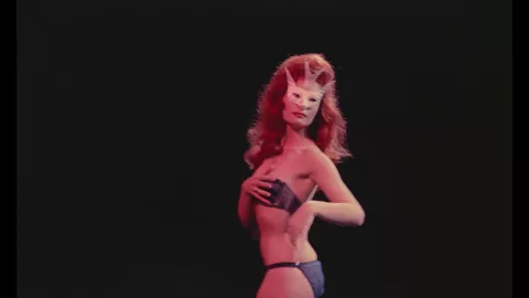 PARIS SECRET - Stills